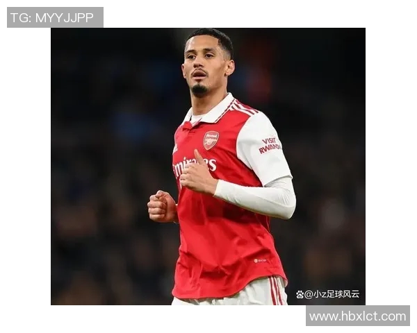 现役足球明星后卫盘点及其在球队中的重要角色分析